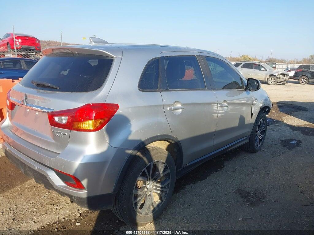JA4AP3AW9JZ008173 2018 MITSUBISHI OUTLANDER SPORT photo no. 4