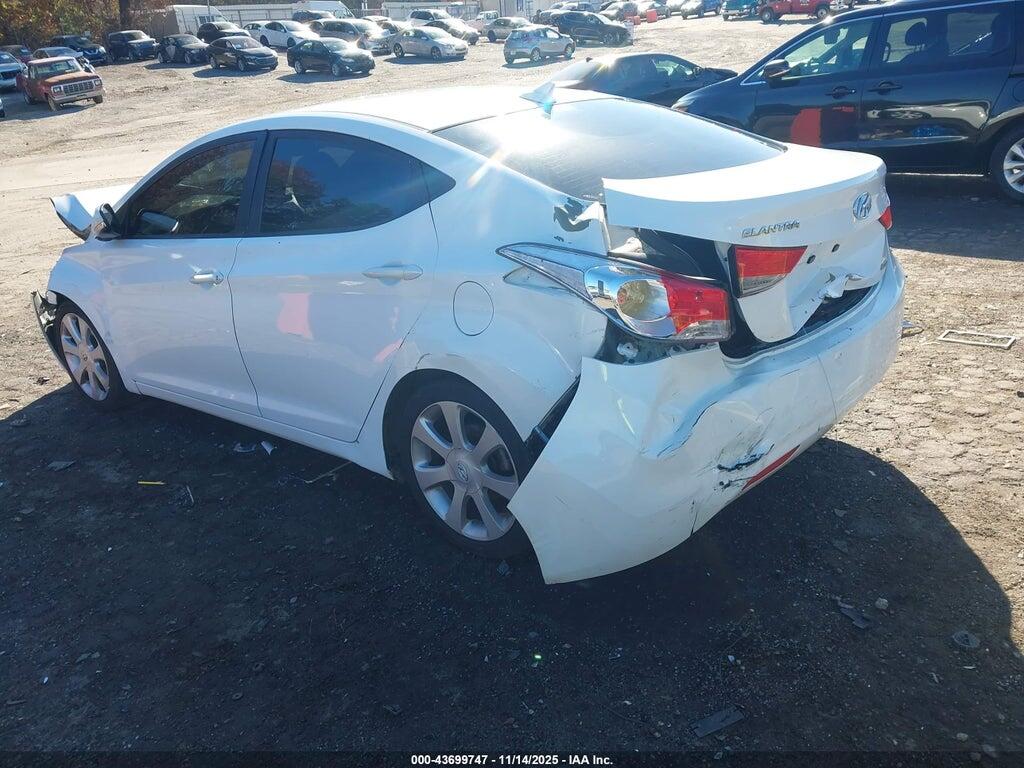 5NPDH4AE8DH184415 2013 HYUNDAI ELANTRA photo no. 3