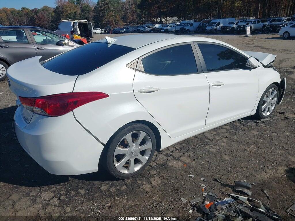 5NPDH4AE8DH184415 2013 HYUNDAI ELANTRA photo no. 4