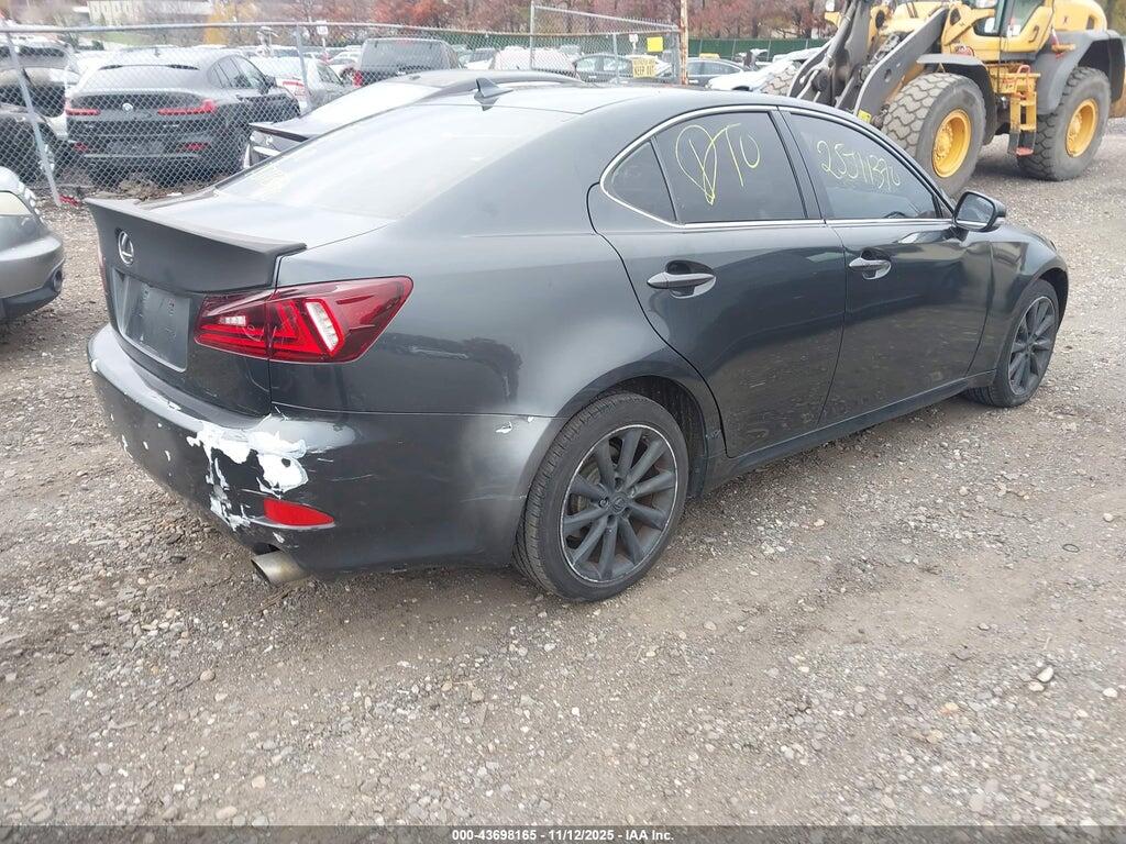 JTHCK262X92031994 2009 LEXUS IS 250 photo no. 4