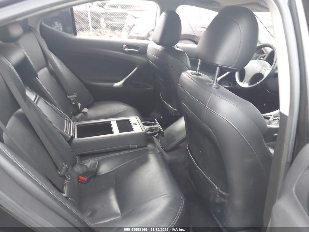 JTHCK262X92031994 2009 LEXUS IS 250 photo no. 8