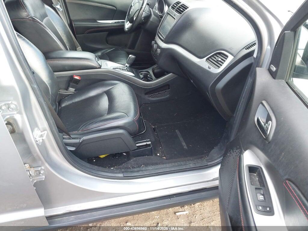 3C4PDCEG8HT643947 2017 DODGE JOURNEY photo no. 5