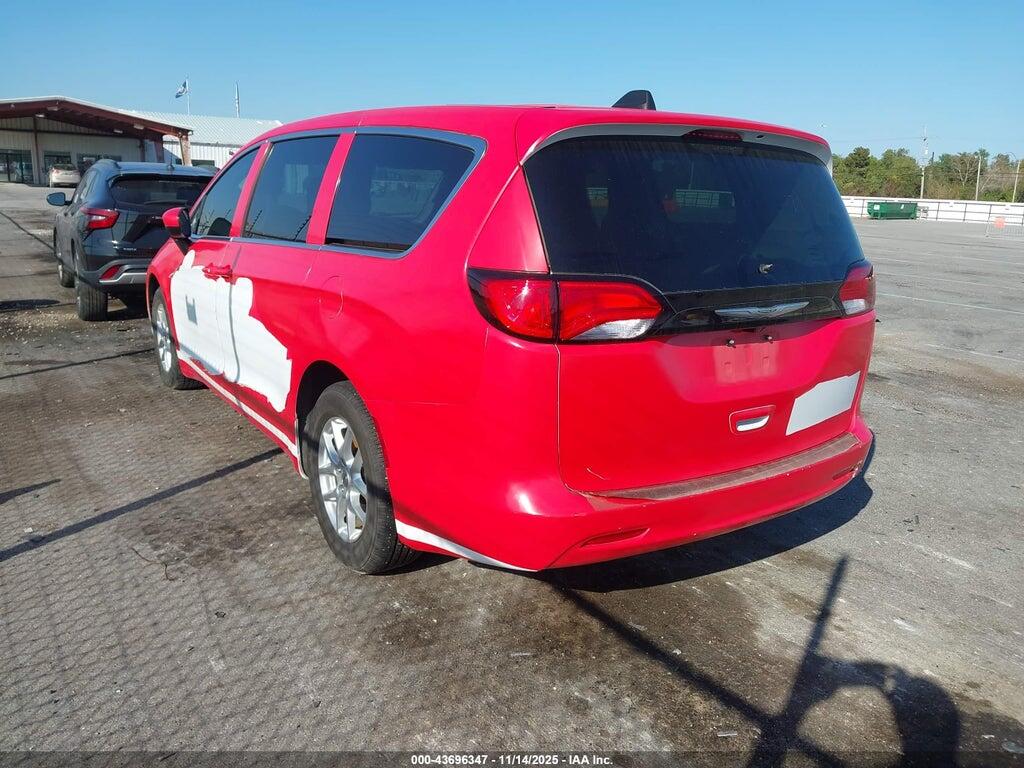 2C4RC1CG7PR516742 2023 CHRYSLER VOYAGER photo no. 3