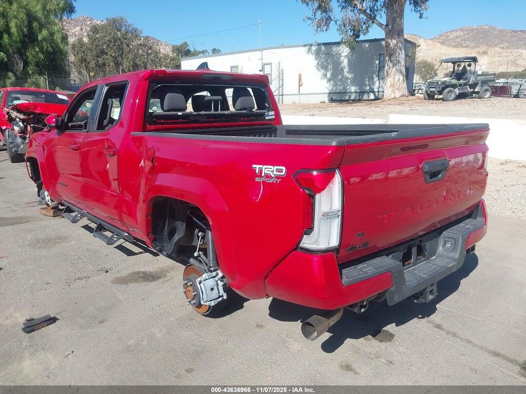 3TYLB5JNXST064372 2025 TOYOTA TACOMA photo no. 3