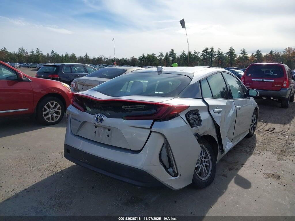 JTDKARFP4H3059819 2017 TOYOTA PRIUS PRIME photo no. 4