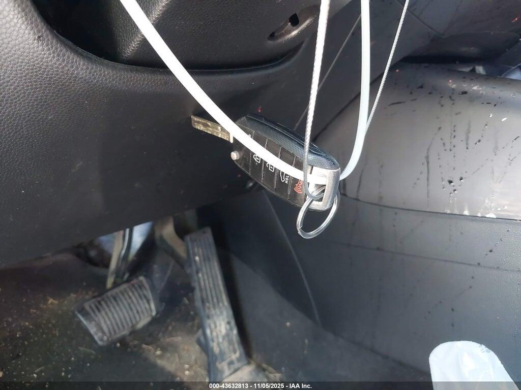 KNDJN2A28E7028743 2014 KIA SOUL photo no. 11