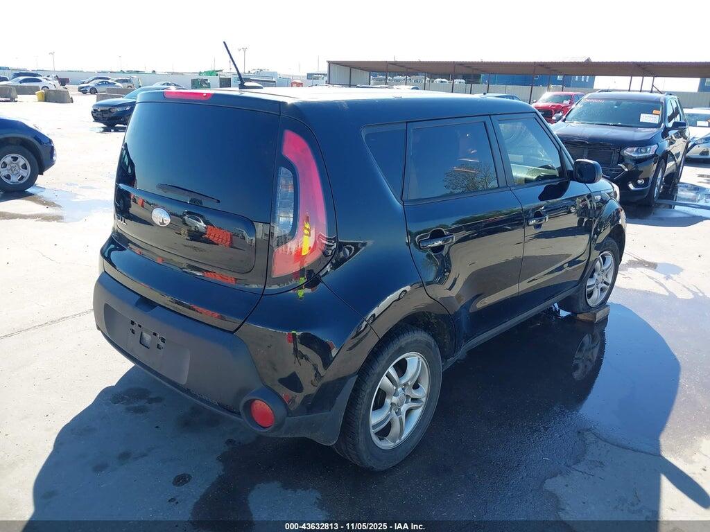 KNDJN2A28E7028743 2014 KIA SOUL photo no. 4