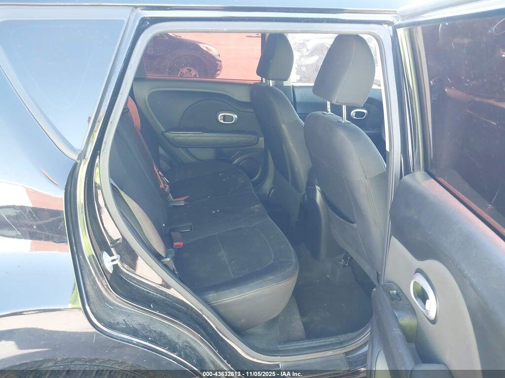 KNDJN2A28E7028743 2014 KIA SOUL photo no. 8