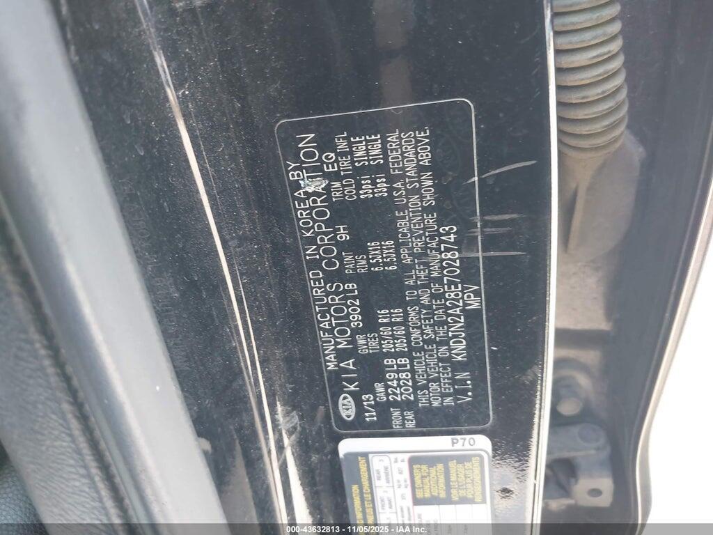 KNDJN2A28E7028743 2014 KIA SOUL photo no. 9