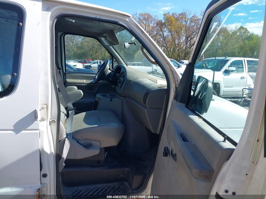 1FTSE34L11HB25656 2001 FORD E-350 SUPER DUTY photo no. 5