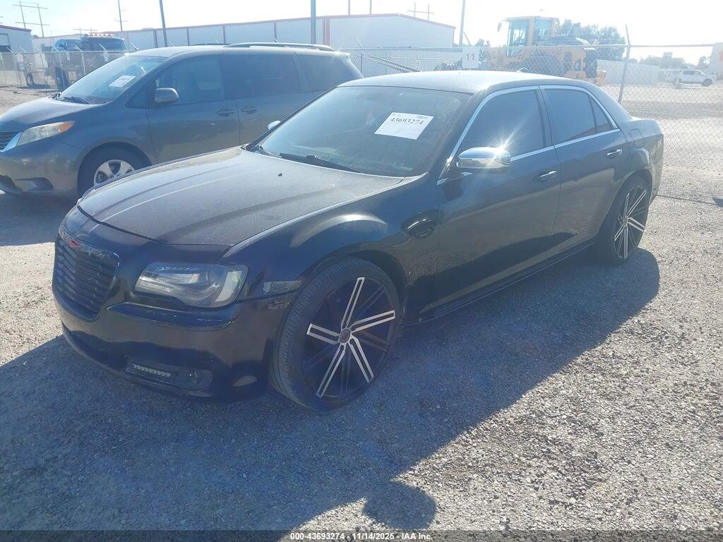 2C3CCAAGXDH627400 2013 CHRYSLER 300 photo no. 2
