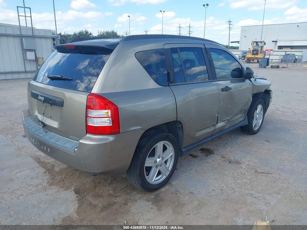 1J8FT47058D588876 2008 JEEP COMPASS photo no. 4