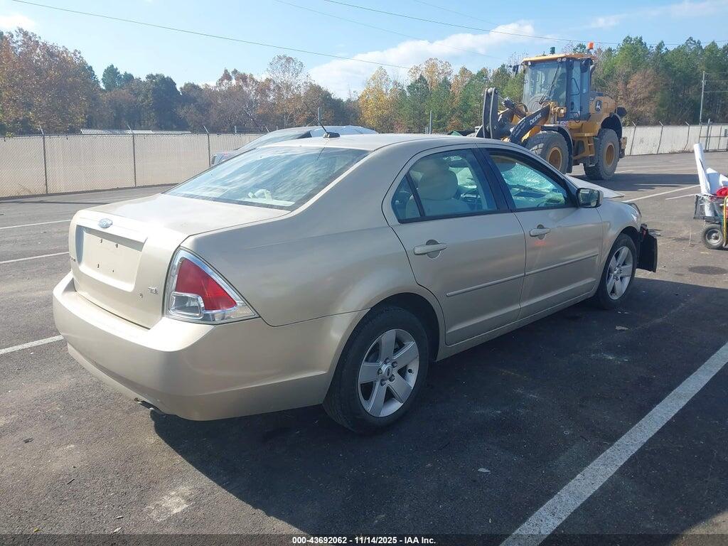 3FAHP07Z27R217598 2007 FORD FUSION photo no. 4