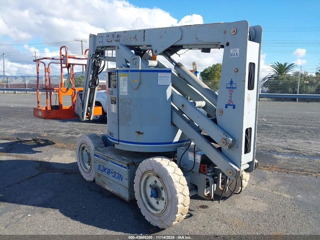 0000000099B004103 2000 SKYJACK SJKB-33N photo no. 3
