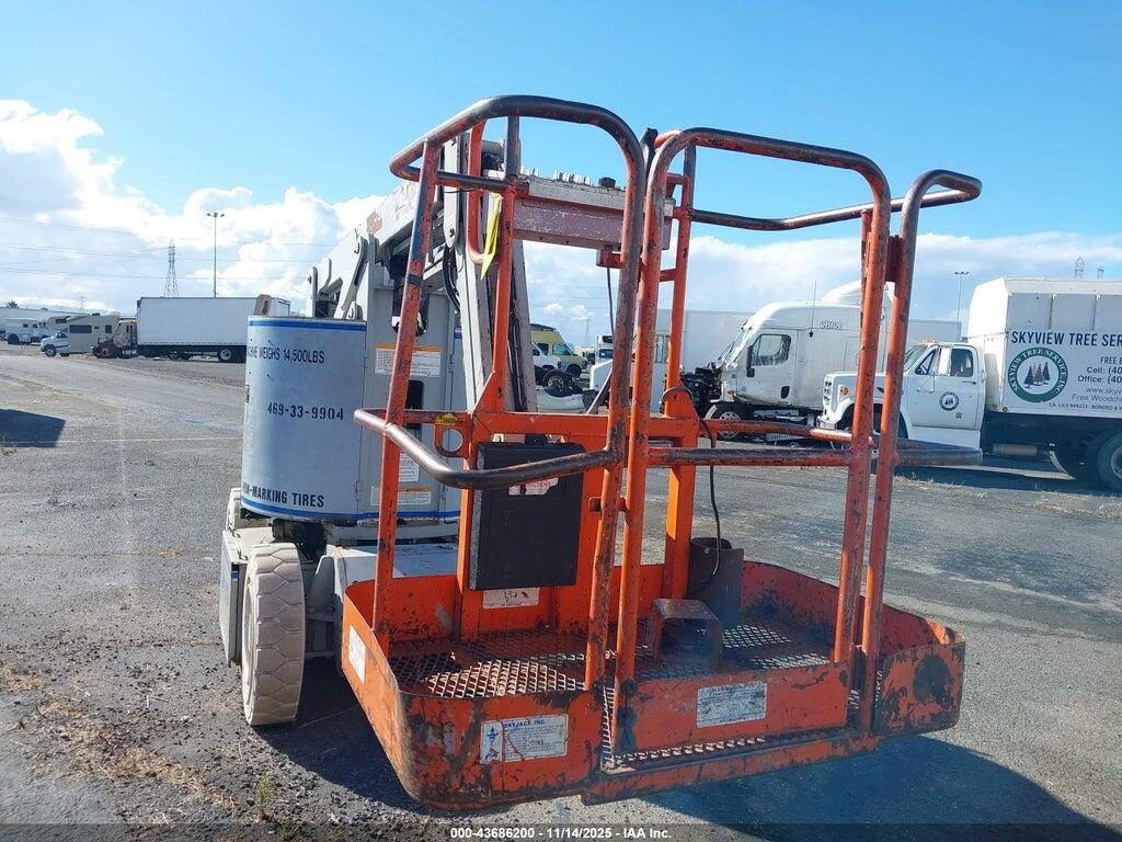 0000000099B004103 2000 SKYJACK SJKB-33N photo no. 6