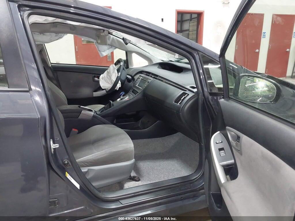 JTDKN3DU0F0421945 2015 TOYOTA PRIUS photo no. 5
