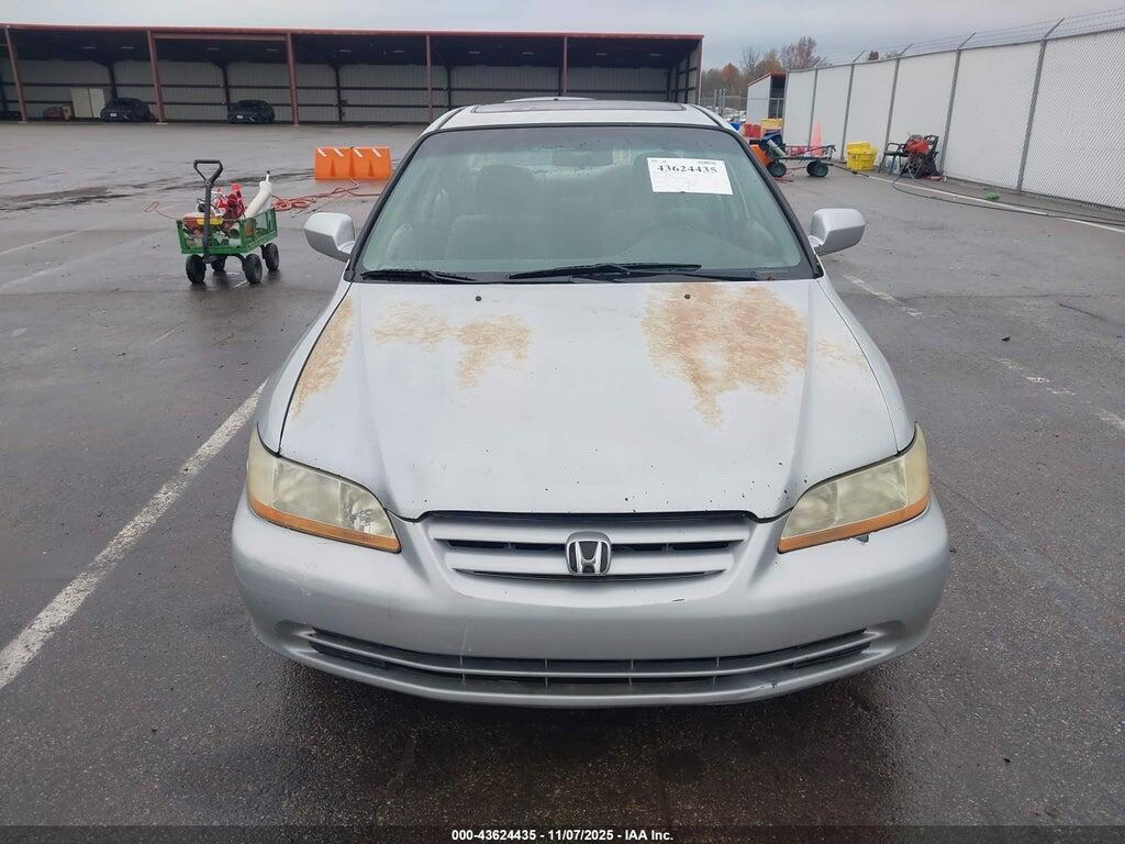 1HGCG56772A112092 2002 HONDA ACCORD photo no. 12