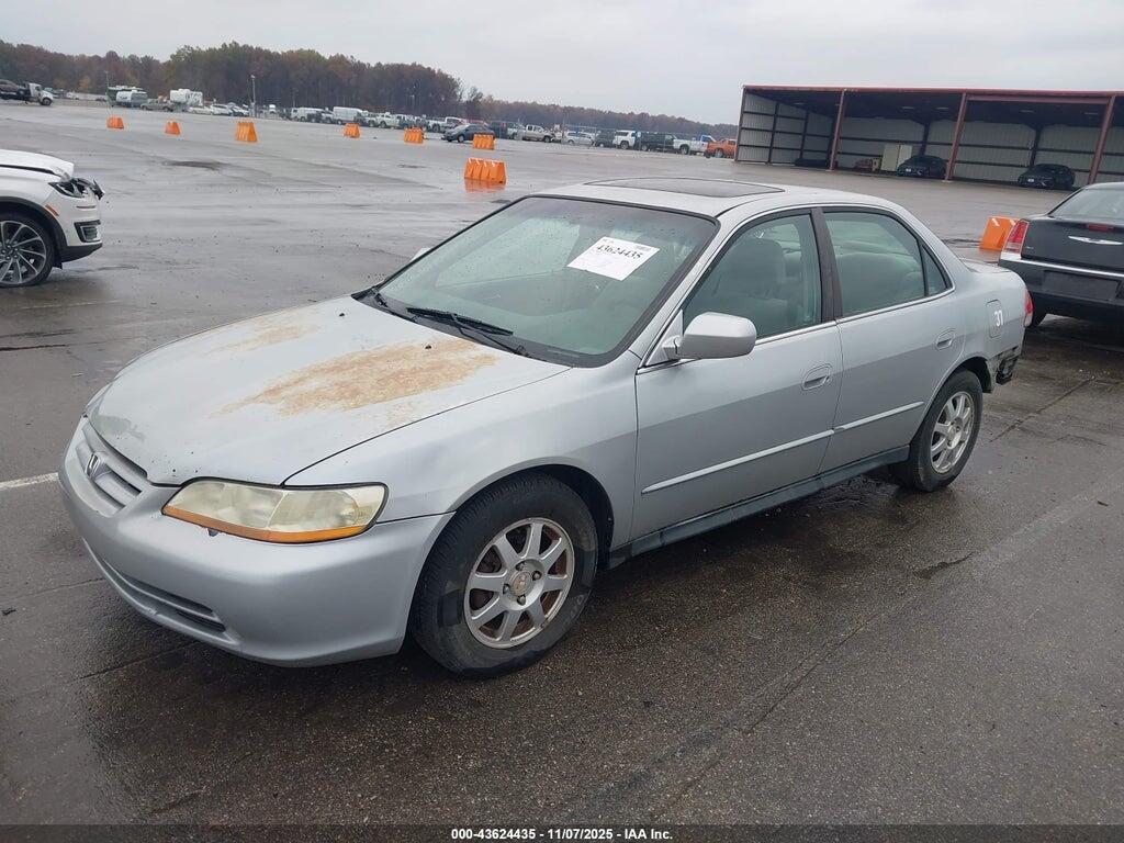 1HGCG56772A112092 2002 HONDA ACCORD photo no. 2