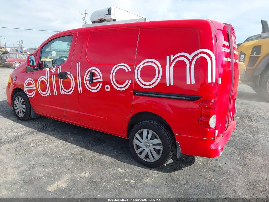 3N6CM0KN1JK698068 2018 NISSAN NV200 photo no. 3
