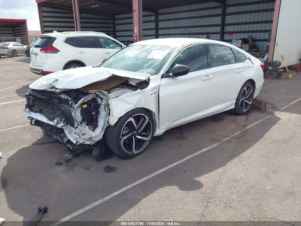 1HGCV3F23NA031819 2022 HONDA ACCORD HYBRID photo no. 2