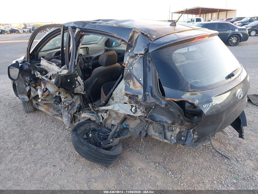 MALB25BCXPM353627 2023 HYUNDAI GRAND I10 photo no. 3
