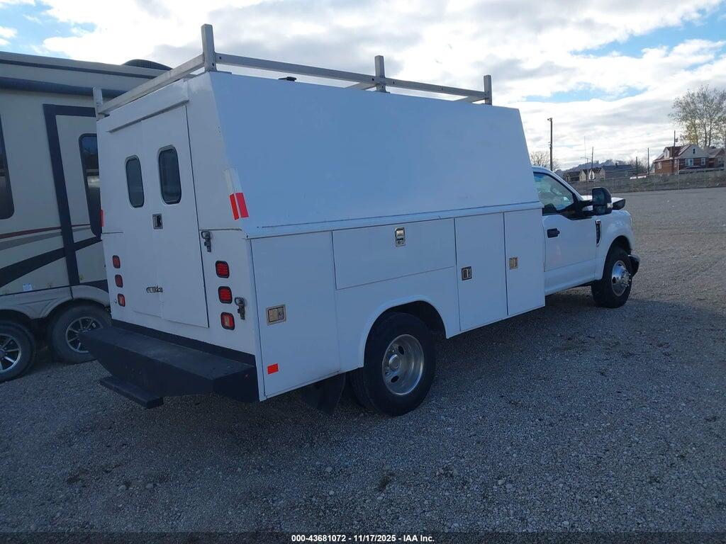 1FDRF3G60KEF74875 2019 FORD F-350 CHASSIS photo no. 4