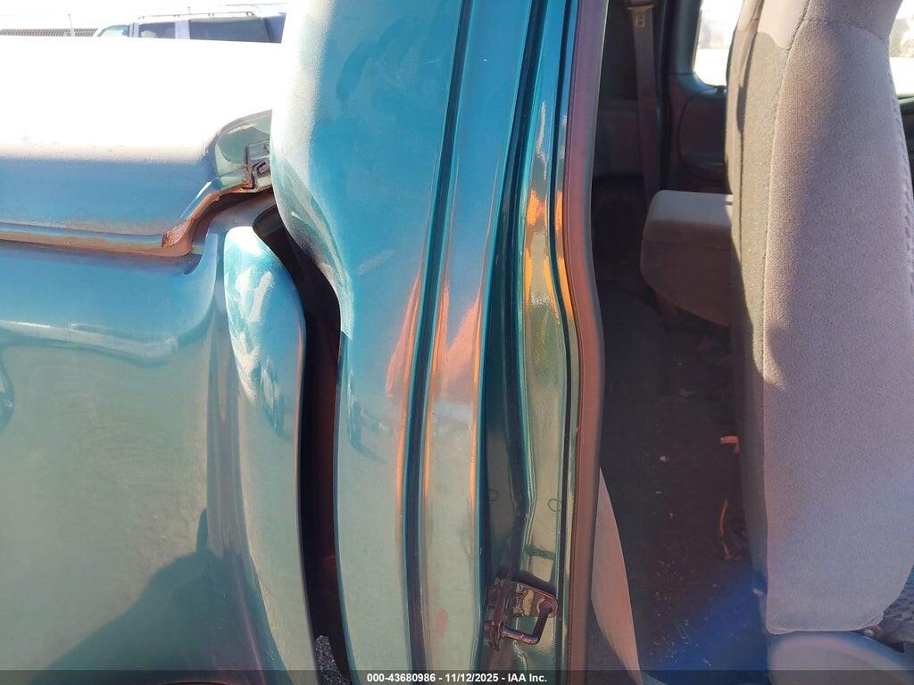 1FTDF0763VKA91576 1997 FORD F-150 photo no. 8