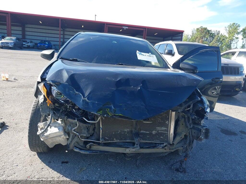 2T1BURHE2HC750180 2017 TOYOTA COROLLA photo no. 6