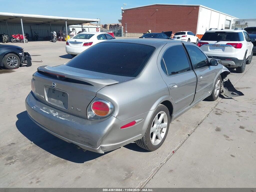 JN1DA31D42T400570 2002 NISSAN MAXIMA photo no. 4