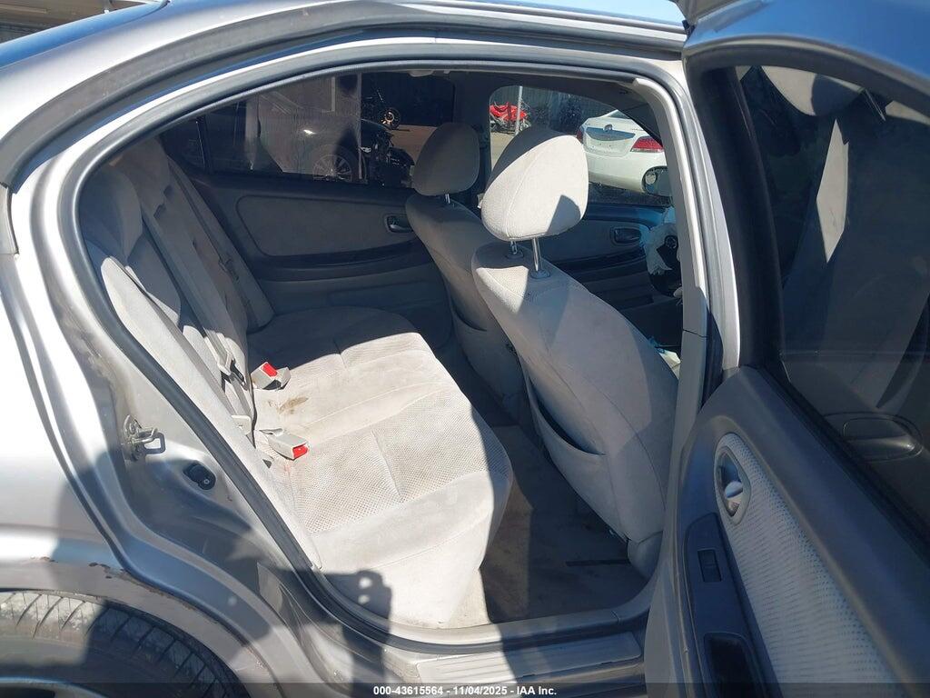 JN1DA31D42T400570 2002 NISSAN MAXIMA photo no. 8