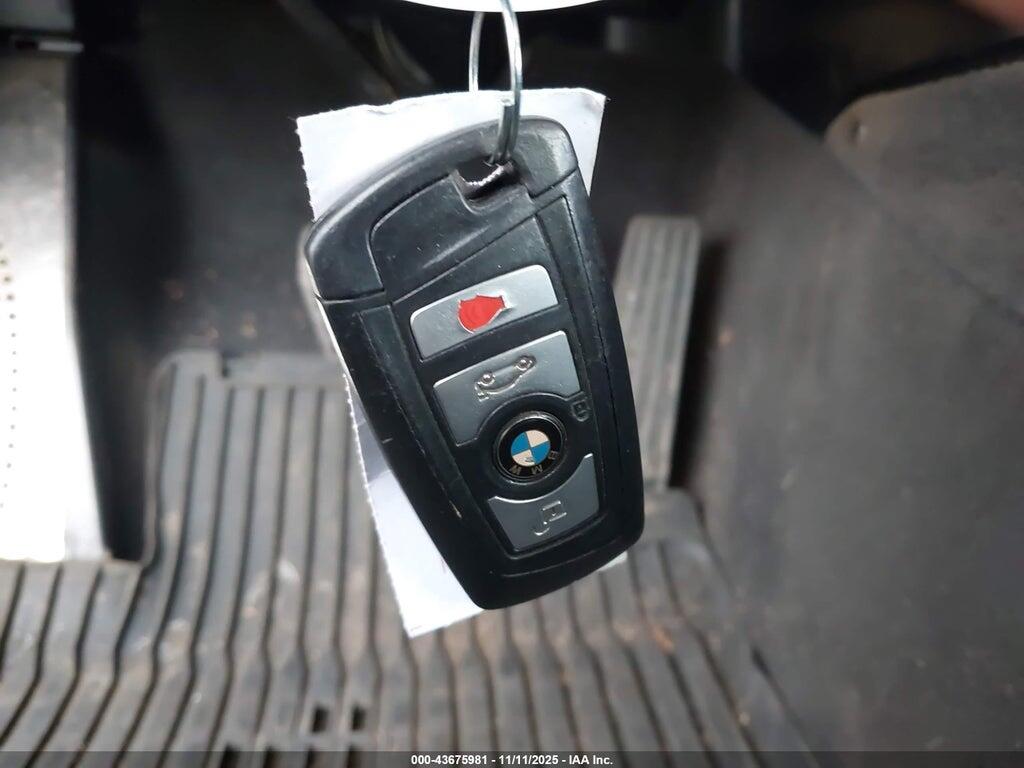 WBA5A7C50ED612831 2014 BMW 528I photo no. 11