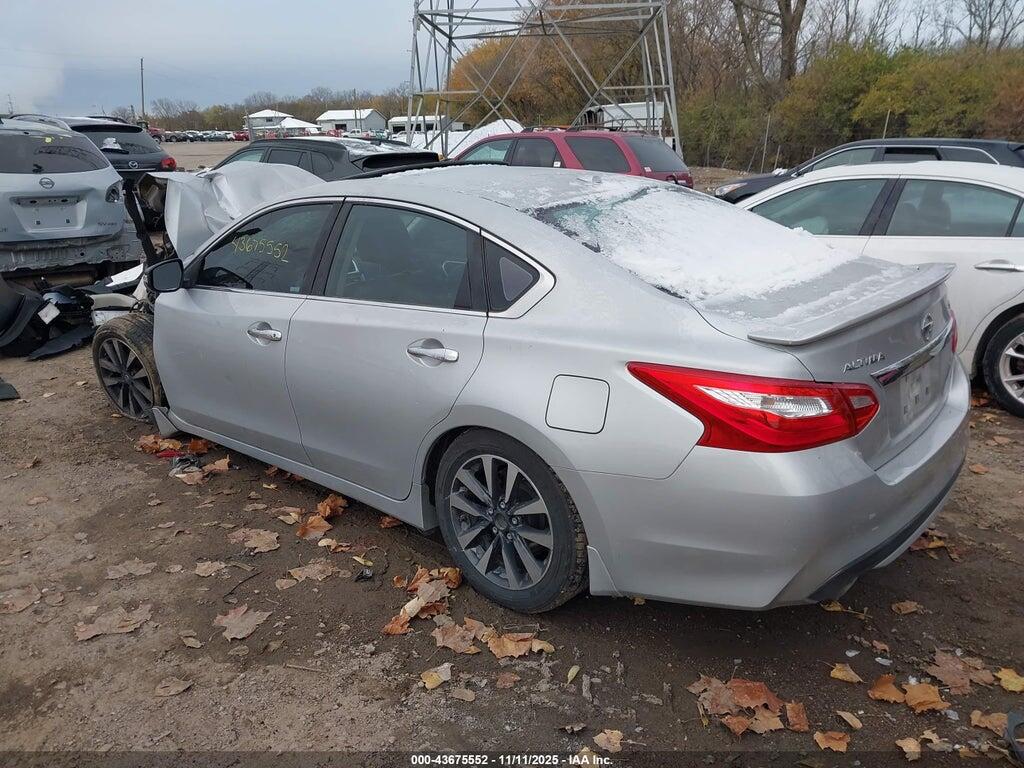 1N4AL3AP1HC111620 2017 NISSAN ALTIMA photo no. 3