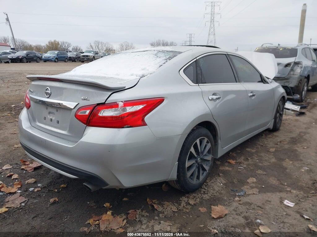 1N4AL3AP1HC111620 2017 NISSAN ALTIMA photo no. 4