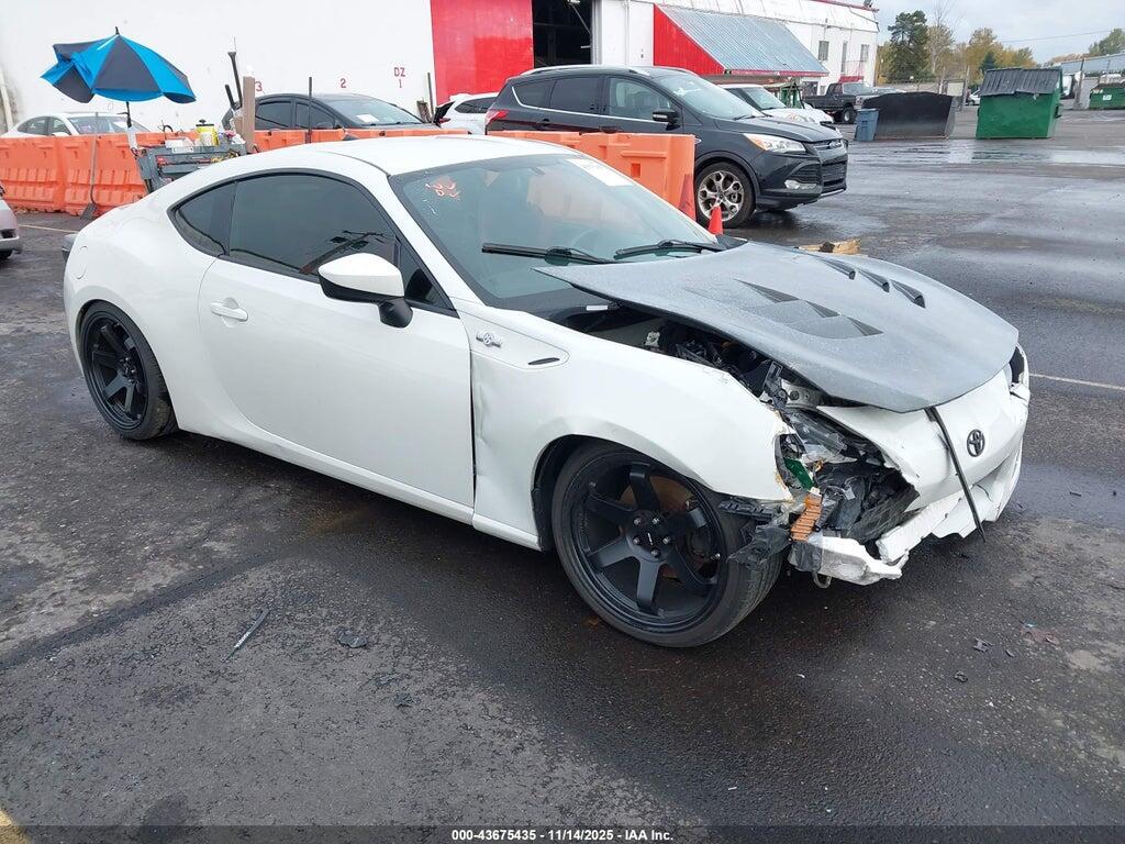 JF1ZNAA19D1724121 2013 SCION FR-S photo no. 1