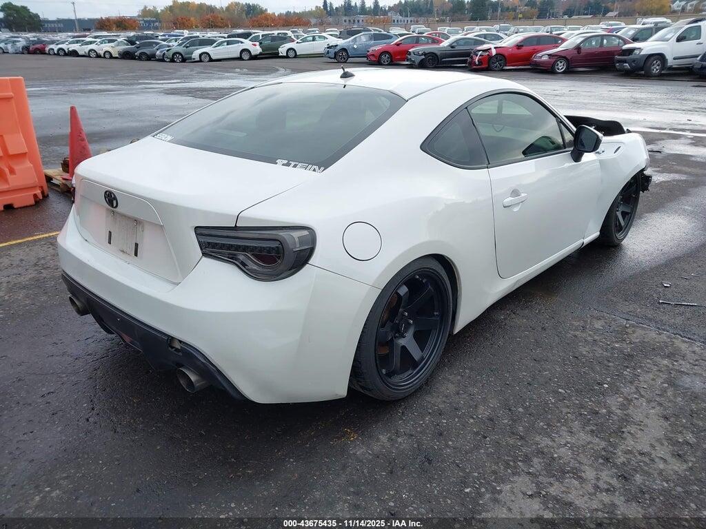 JF1ZNAA19D1724121 2013 SCION FR-S photo no. 4