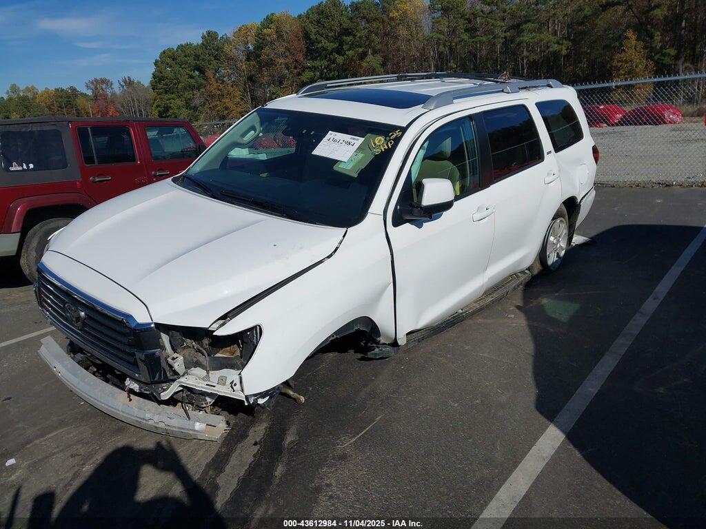 5TDBY5G17JS163692 2018 TOYOTA SEQUOIA photo no. 2