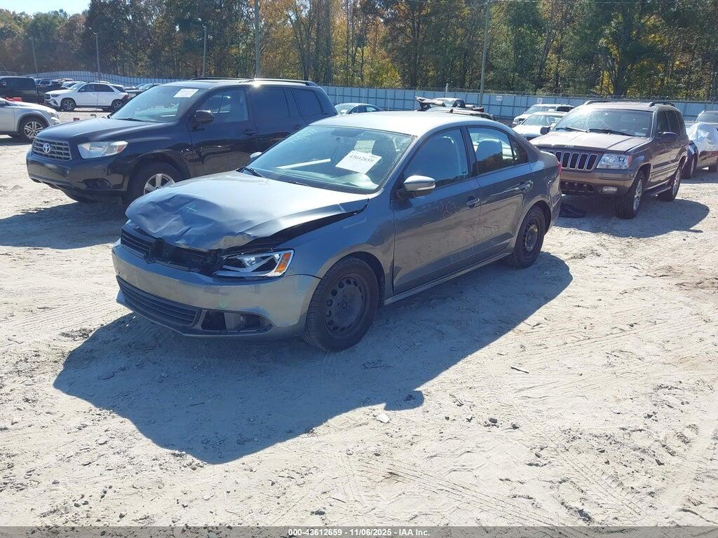 3VWD07AJ2EM236488 2014 VOLKSWAGEN JETTA photo no. 2