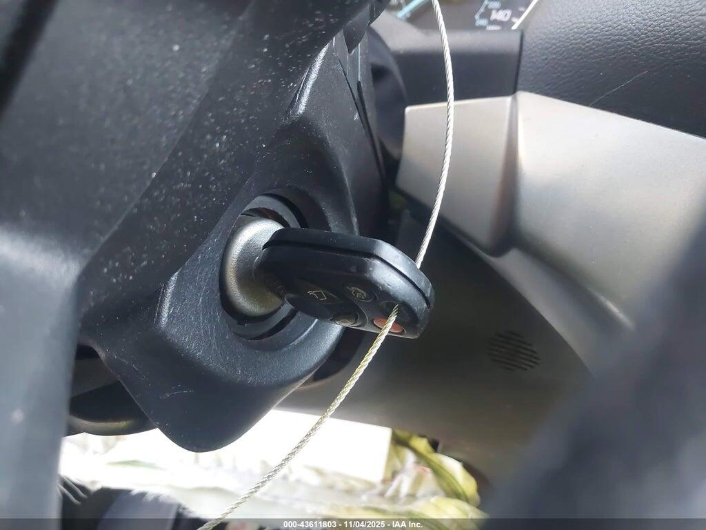 1FMCU9GX2GUA58635 2016 FORD ESCAPE photo no. 11