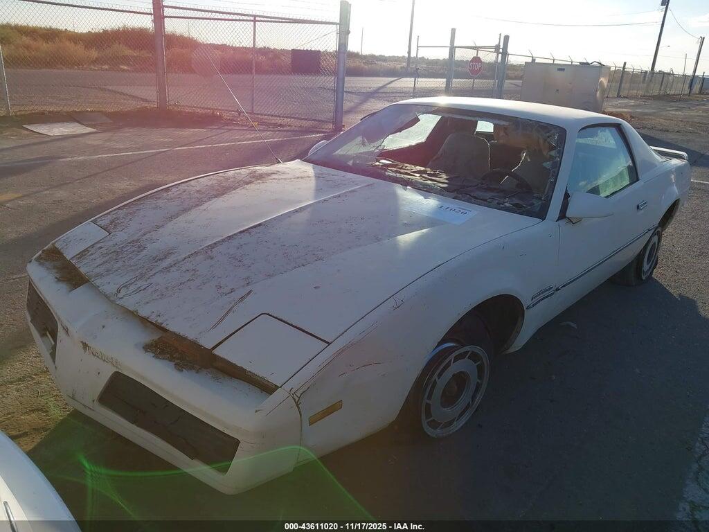 1G2AS8719EL262458 1984 PONTIAC FIREBIRD photo no. 2