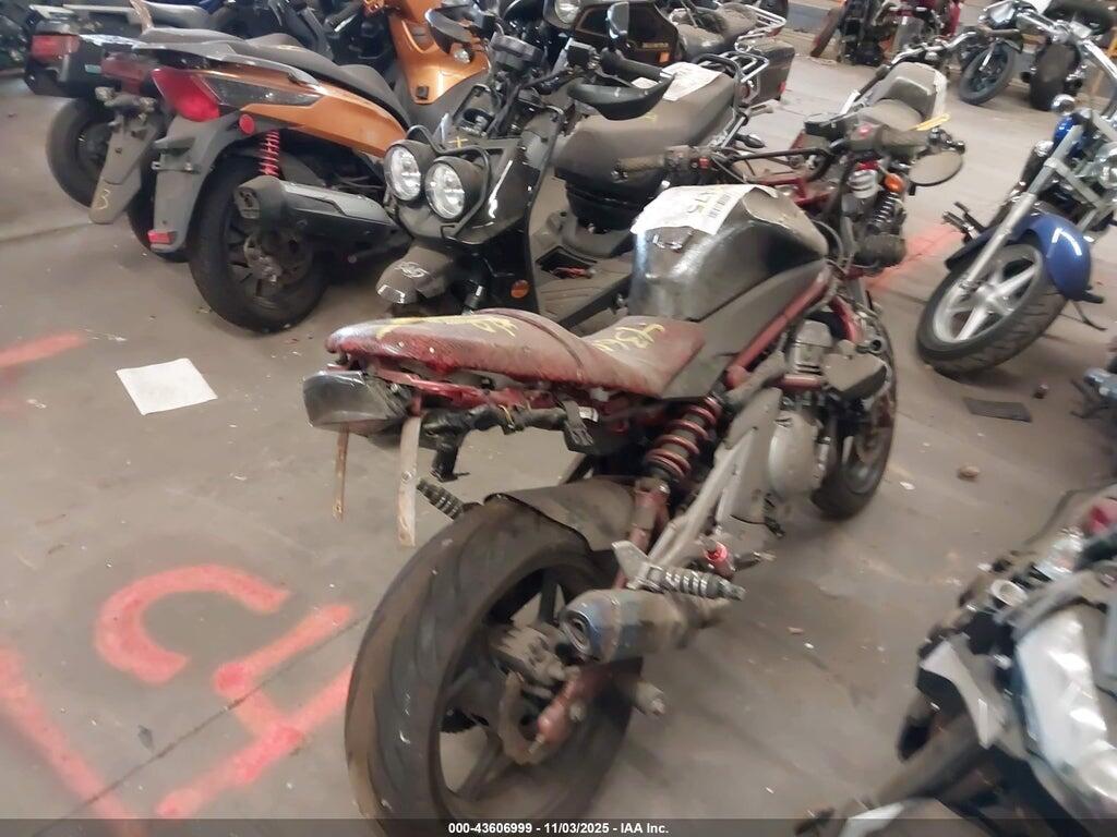 JKAEXEA196A011954 2006 KAWASAKI EX650 photo no. 4