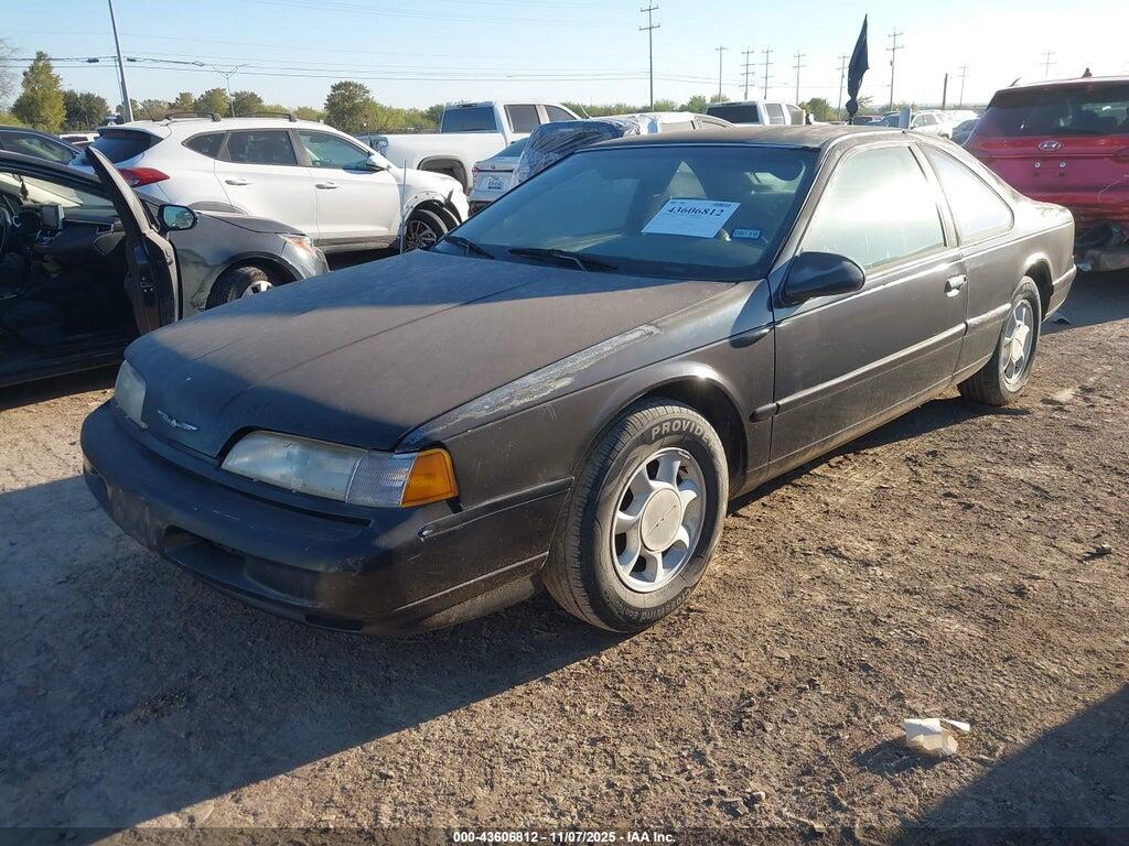1FAPP6241PH223095 1993 FORD THUNDERBIRD photo no. 2