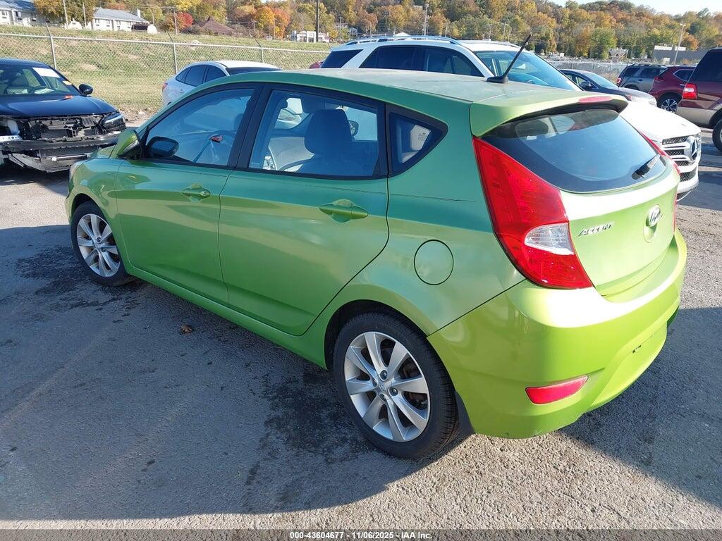 KMHCU5AE4DU076744 2013 HYUNDAI ACCENT photo no. 3