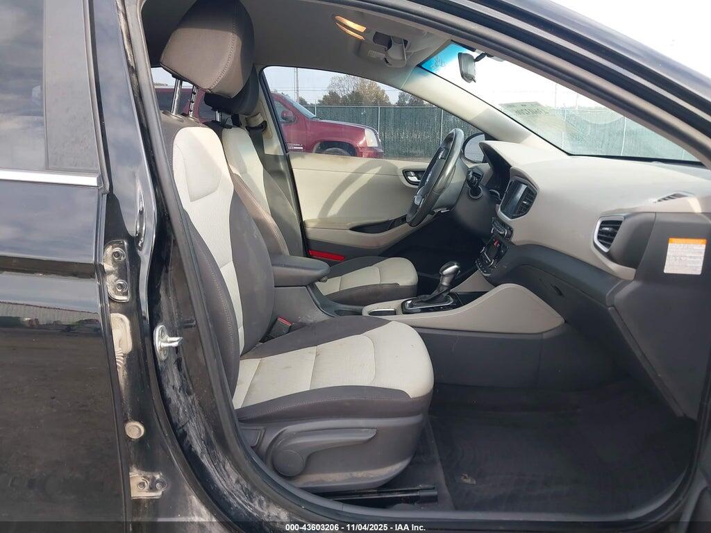 KMHC75LC1JU064839 2018 HYUNDAI IONIQ HYBRID photo no. 5