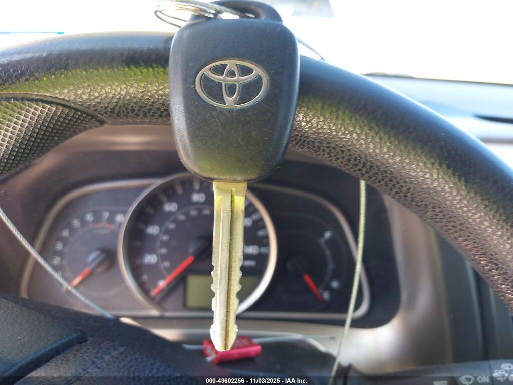 JTMZFREV3FJ041532 2015 TOYOTA RAV4 photo no. 11