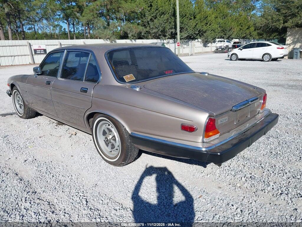 SAJAY1349HC466975 1987 JAGUAR XJ6 photo no. 3