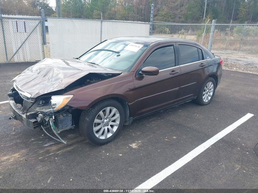 1C3CCBBGXDN659257 2013 CHRYSLER 200 photo no. 2