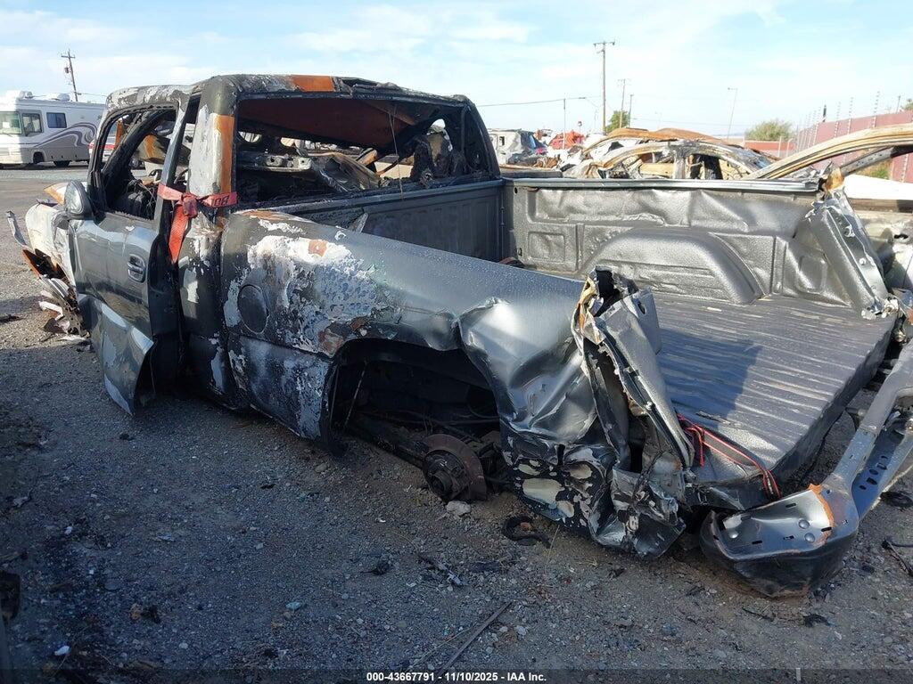 1GCEC14W3YZ258019 2000 CHEVROLET SILVERADO 1500 photo no. 3