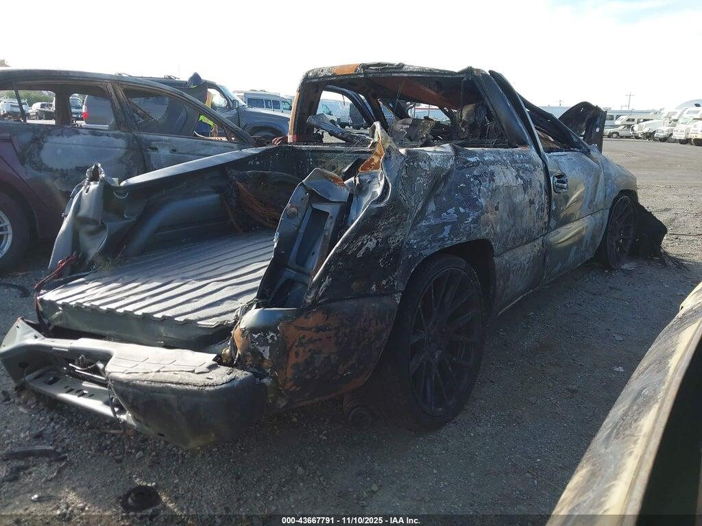 1GCEC14W3YZ258019 2000 CHEVROLET SILVERADO 1500 photo no. 4