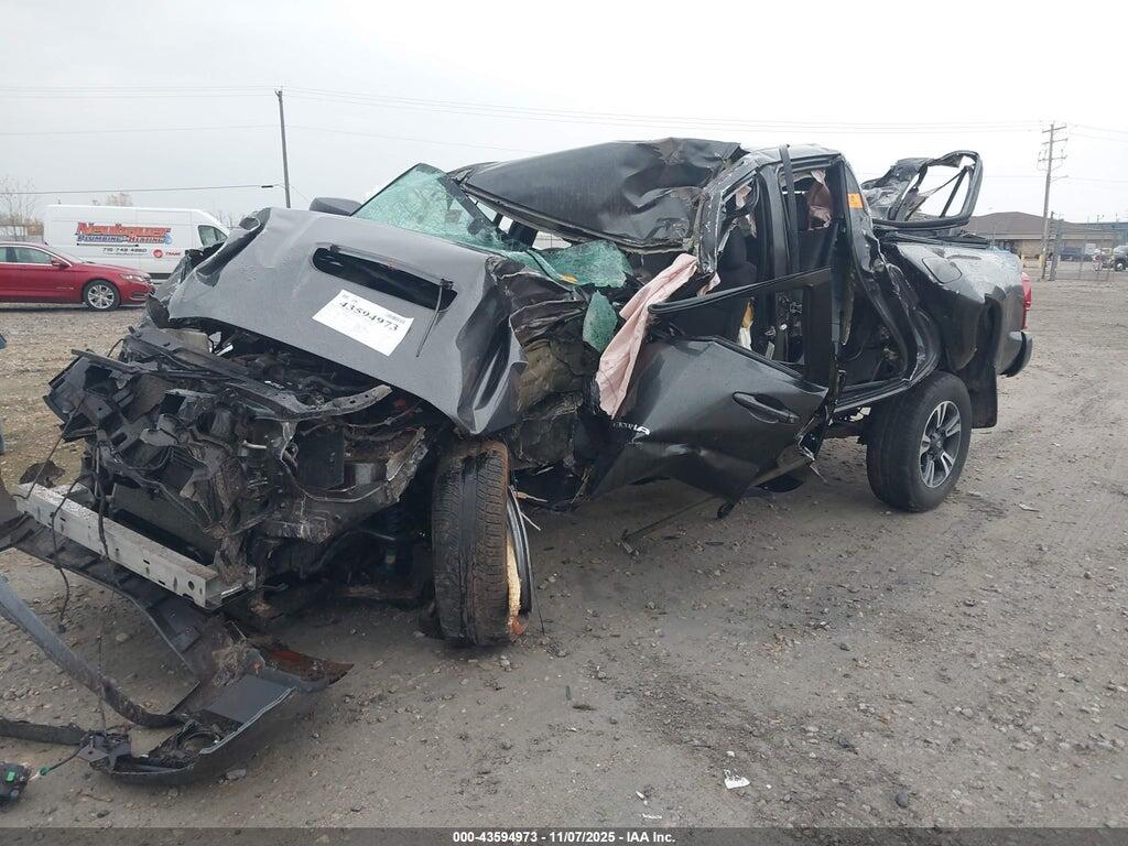 3TMCZ5AN2HM098130 2017 TOYOTA TACOMA photo no. 2