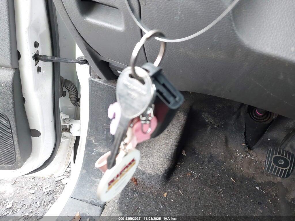 3N6CM0KN0HK697200 2017 NISSAN NV200 photo no. 11